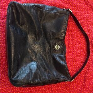 Tory Burch Black Leather Shoulder Bag